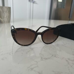 Prada Cateye Occhioli da sole sunglasses